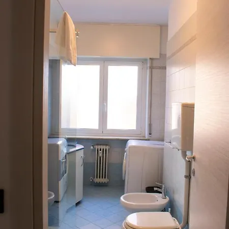 J&m House -fronte Ospedale- Апартаменты *