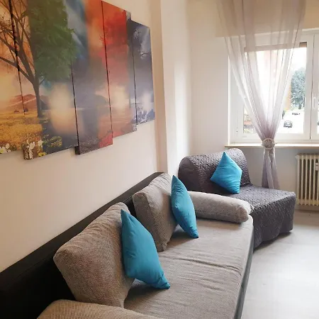 Apartment J&m House -fronte Ospedale-