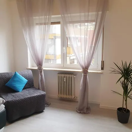 J&m House -fronte Ospedale-