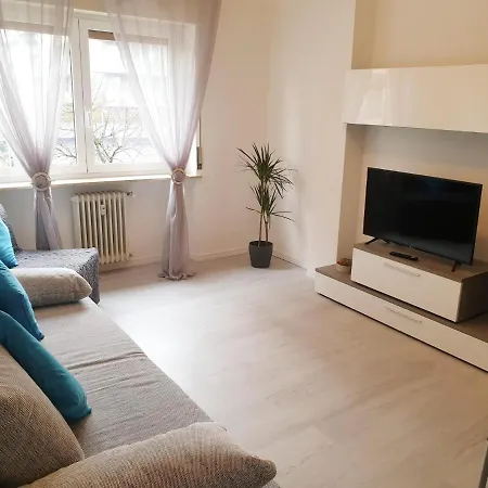 Apartment J&m House -fronte Ospedale-